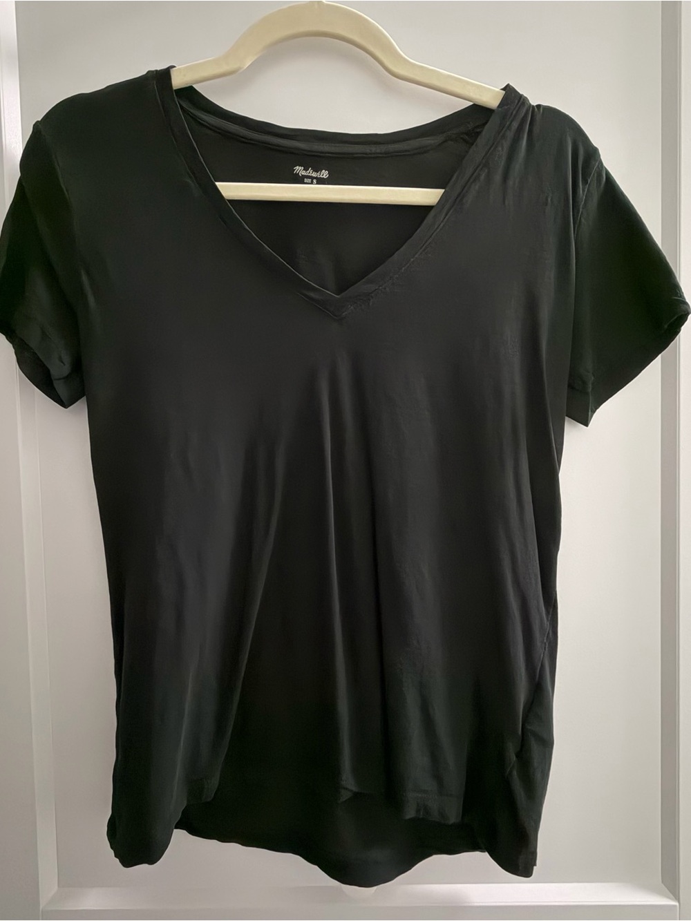 Madewell Black V-Neck Short Sleeve Tee
